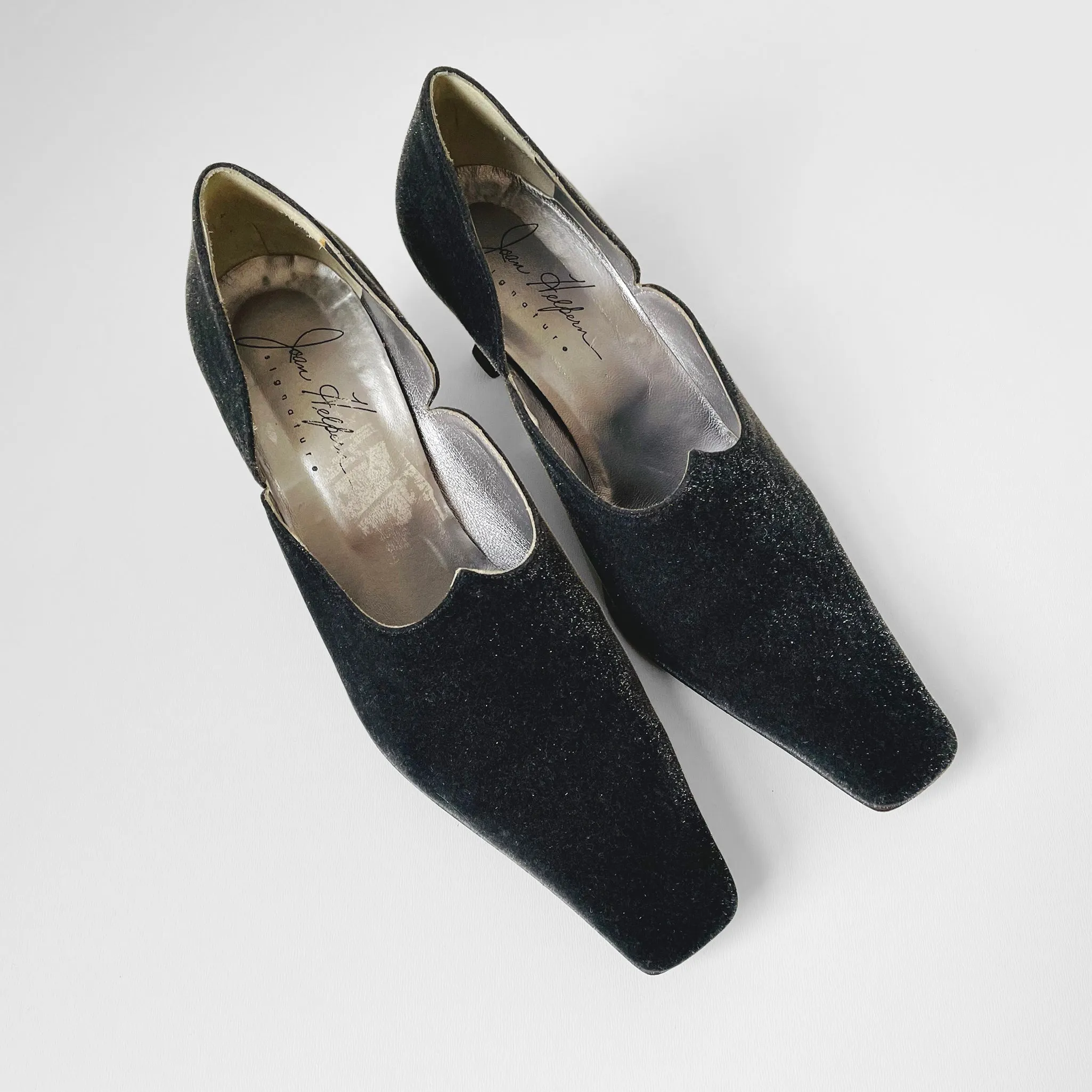 1980s Joan Helpern Charcoal Velvet Low Heel Slip-On Shoes - Sz. 8M