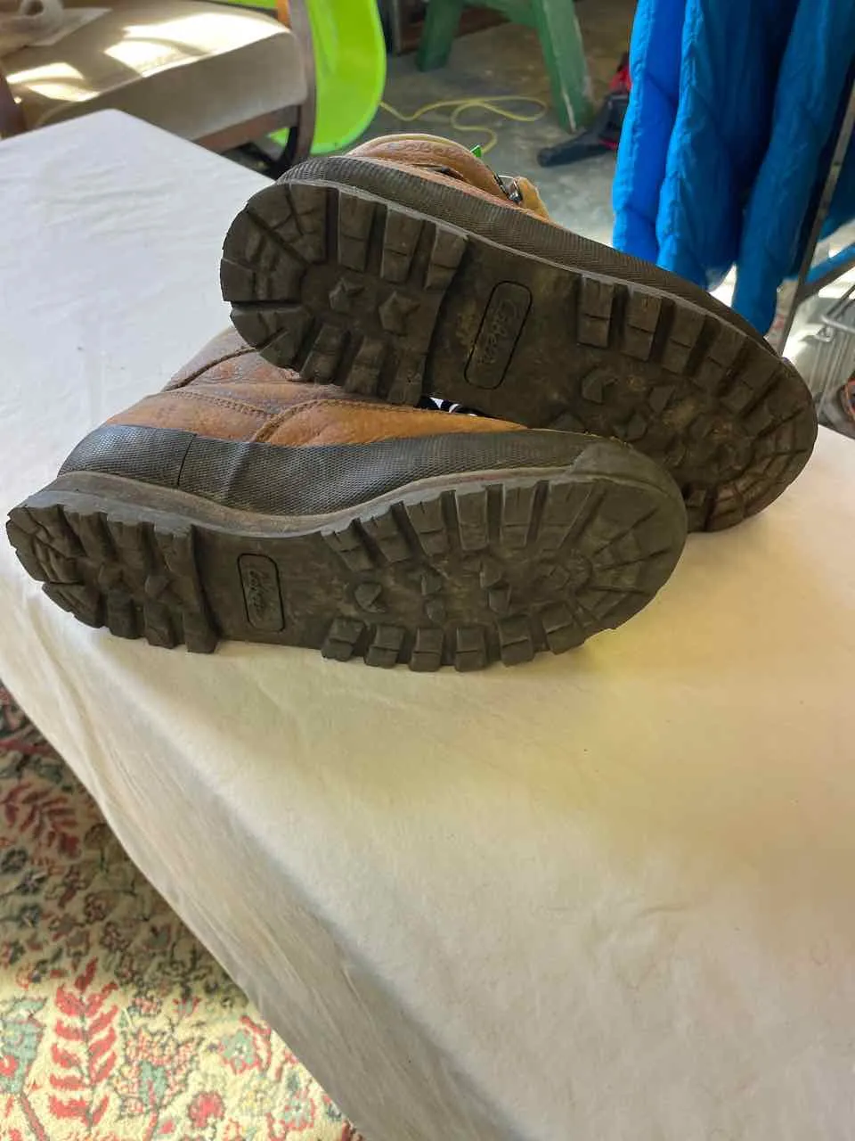 Cabelas Hiking Boots Women's 6.5