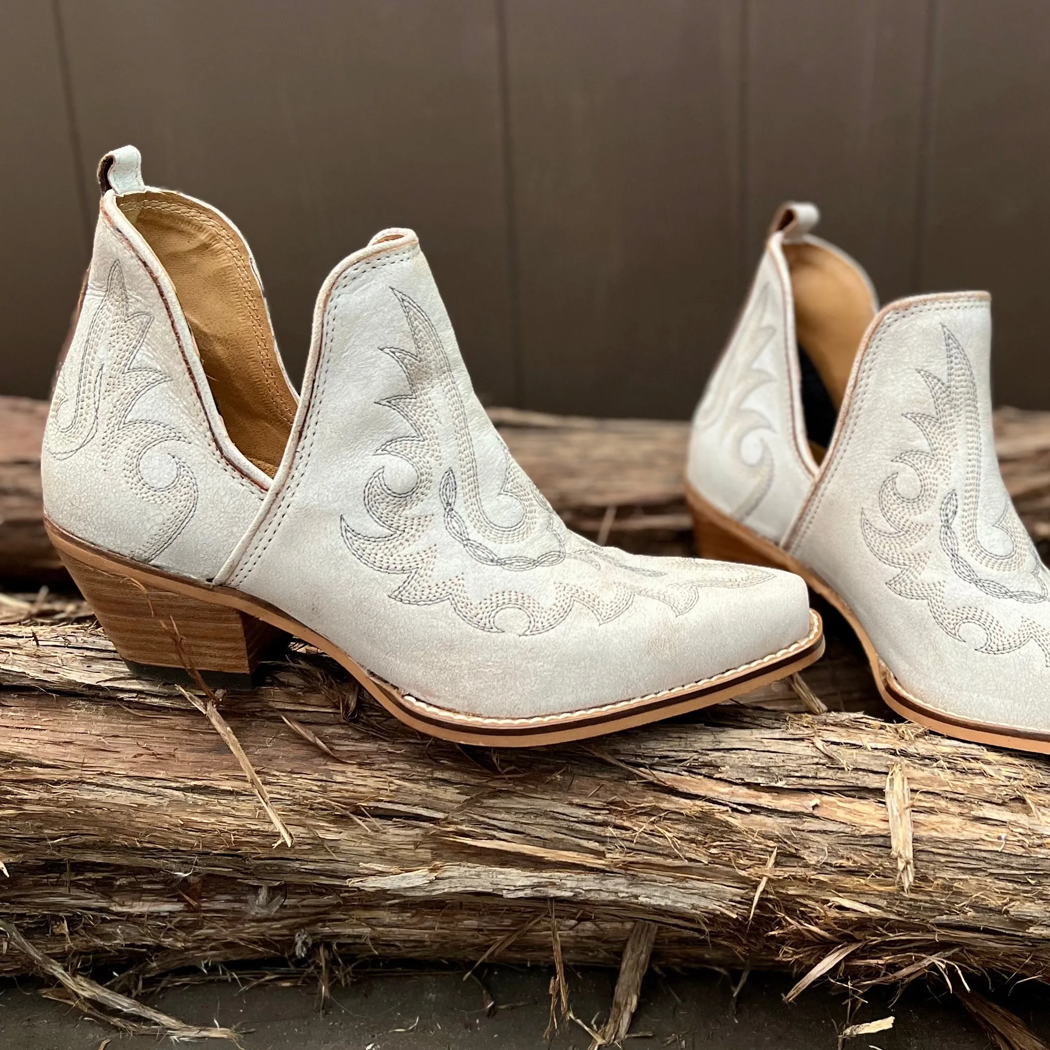 Cream Leather Hold A Grudge Booties