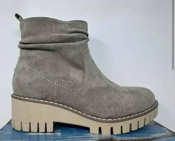DASHING BOOTIES