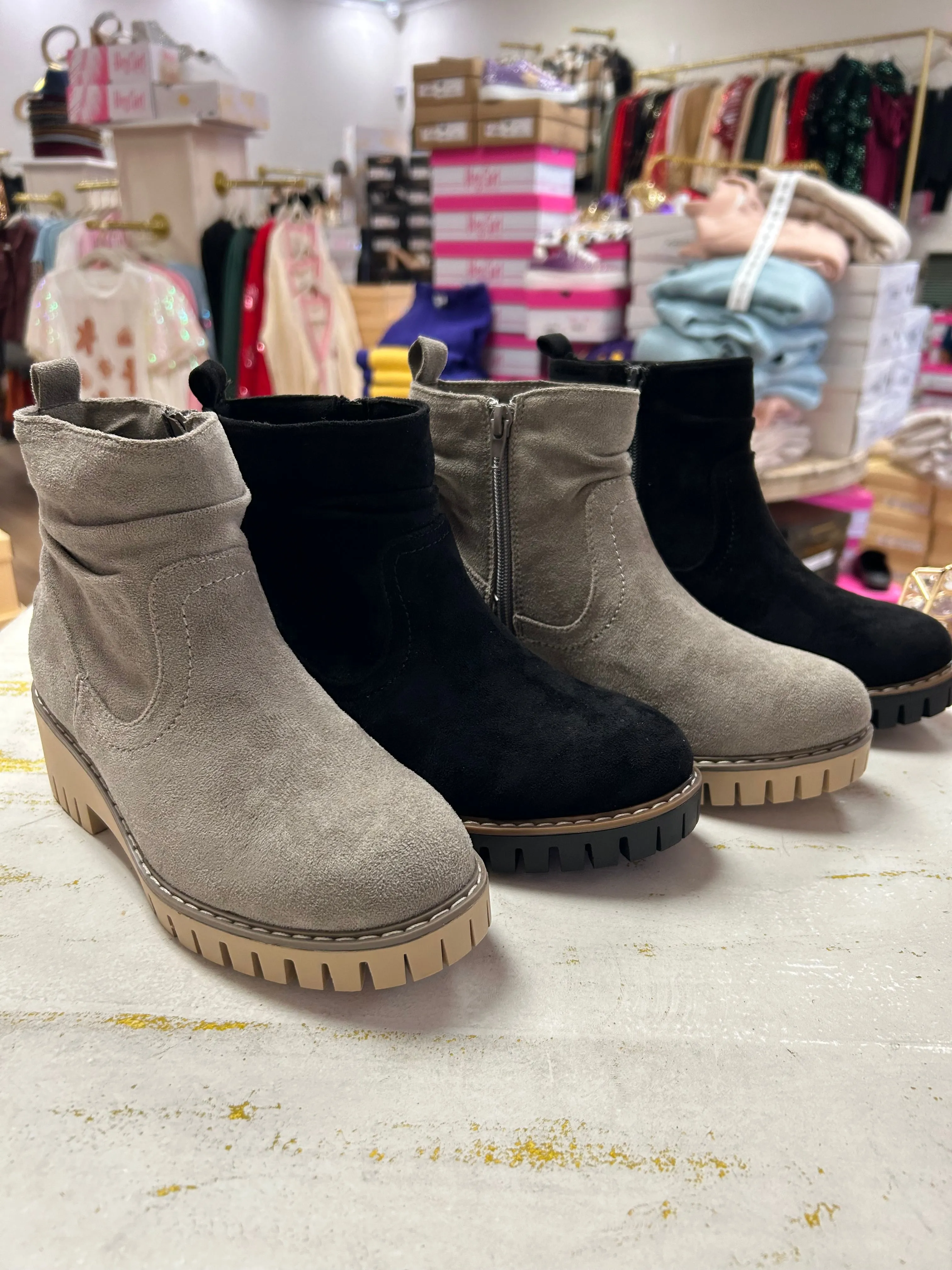 DASHING BOOTIES