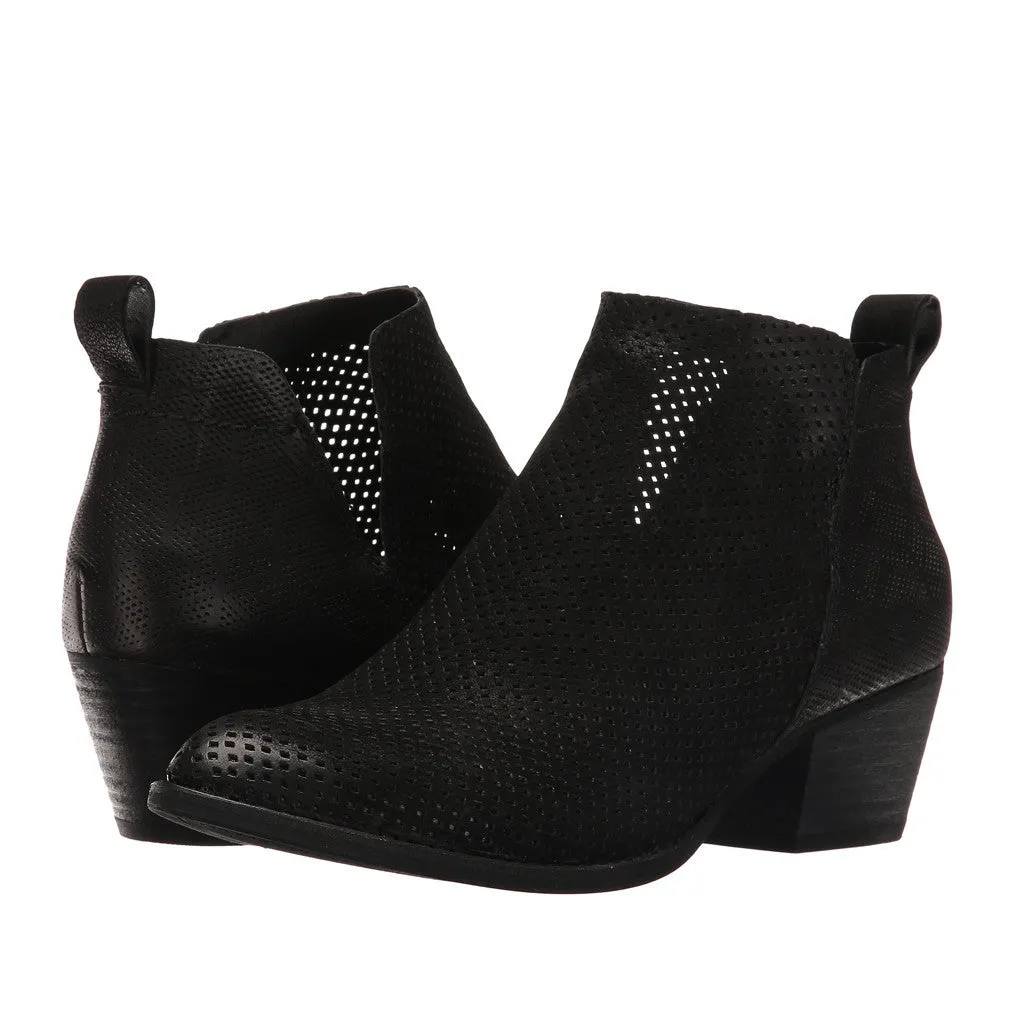 Dolce Vita Women's Sonya Ankle Bootie in Black