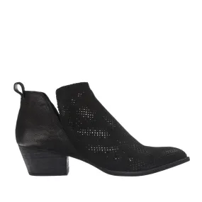 Dolce Vita Women's Sonya Ankle Bootie in Black