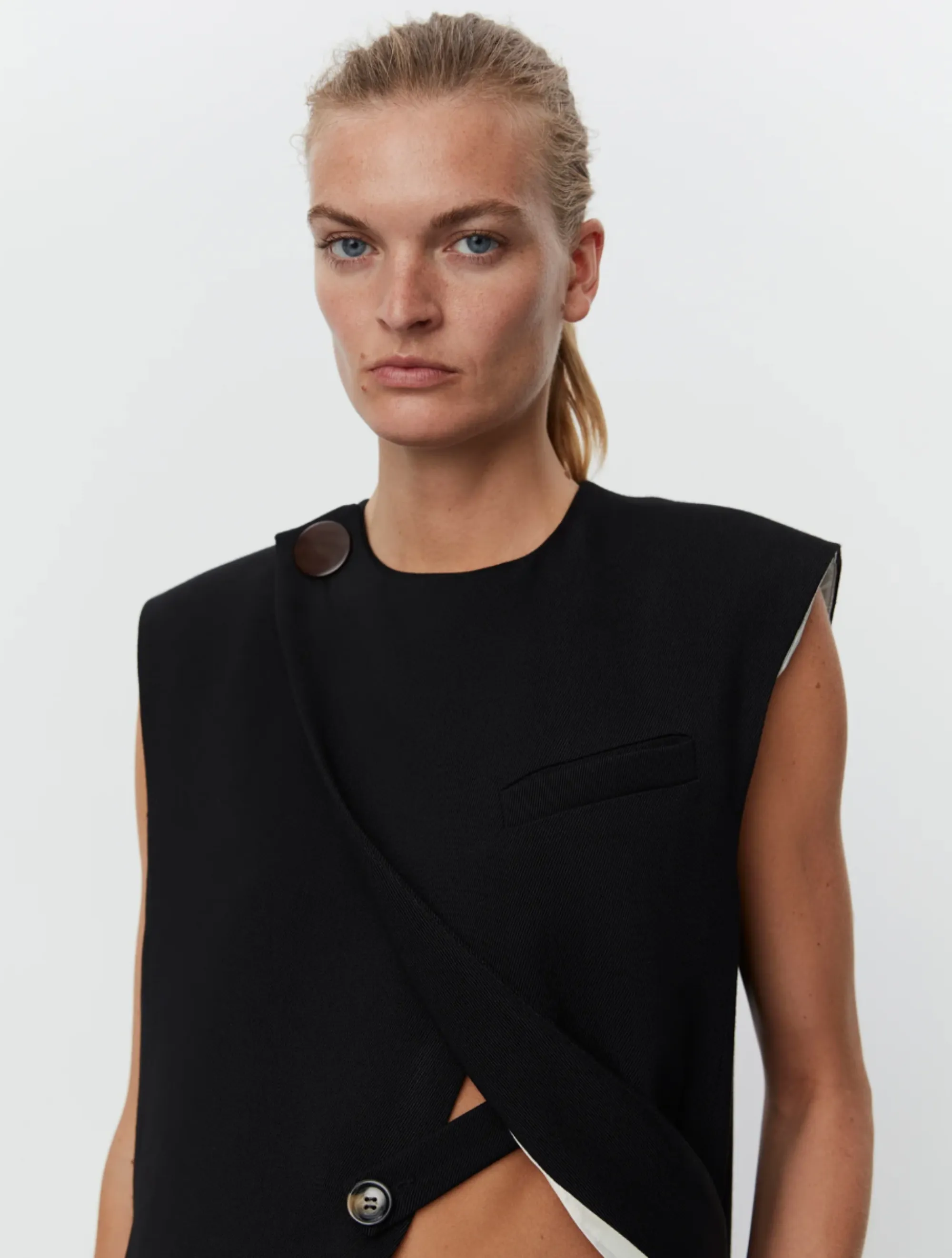 Enid Viscose Twill Black