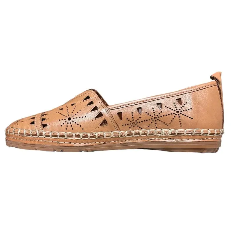 Everly Women's Emily 01 Slip Ons- Tan