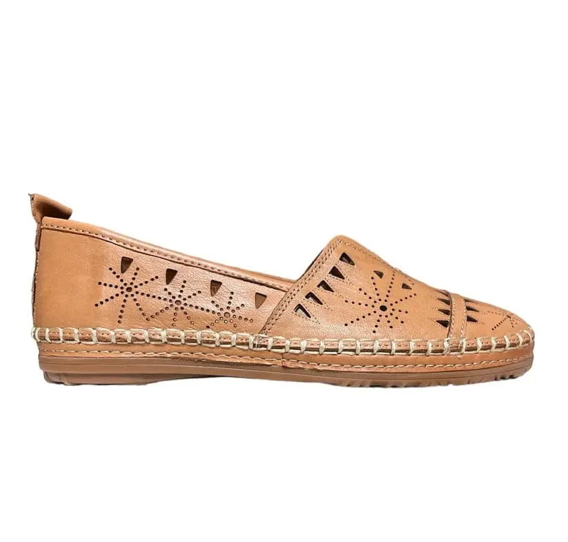 Everly Women's Emily 01 Slip Ons- Tan