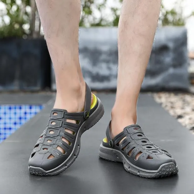 Men's fashion closed toe hollow water shoes