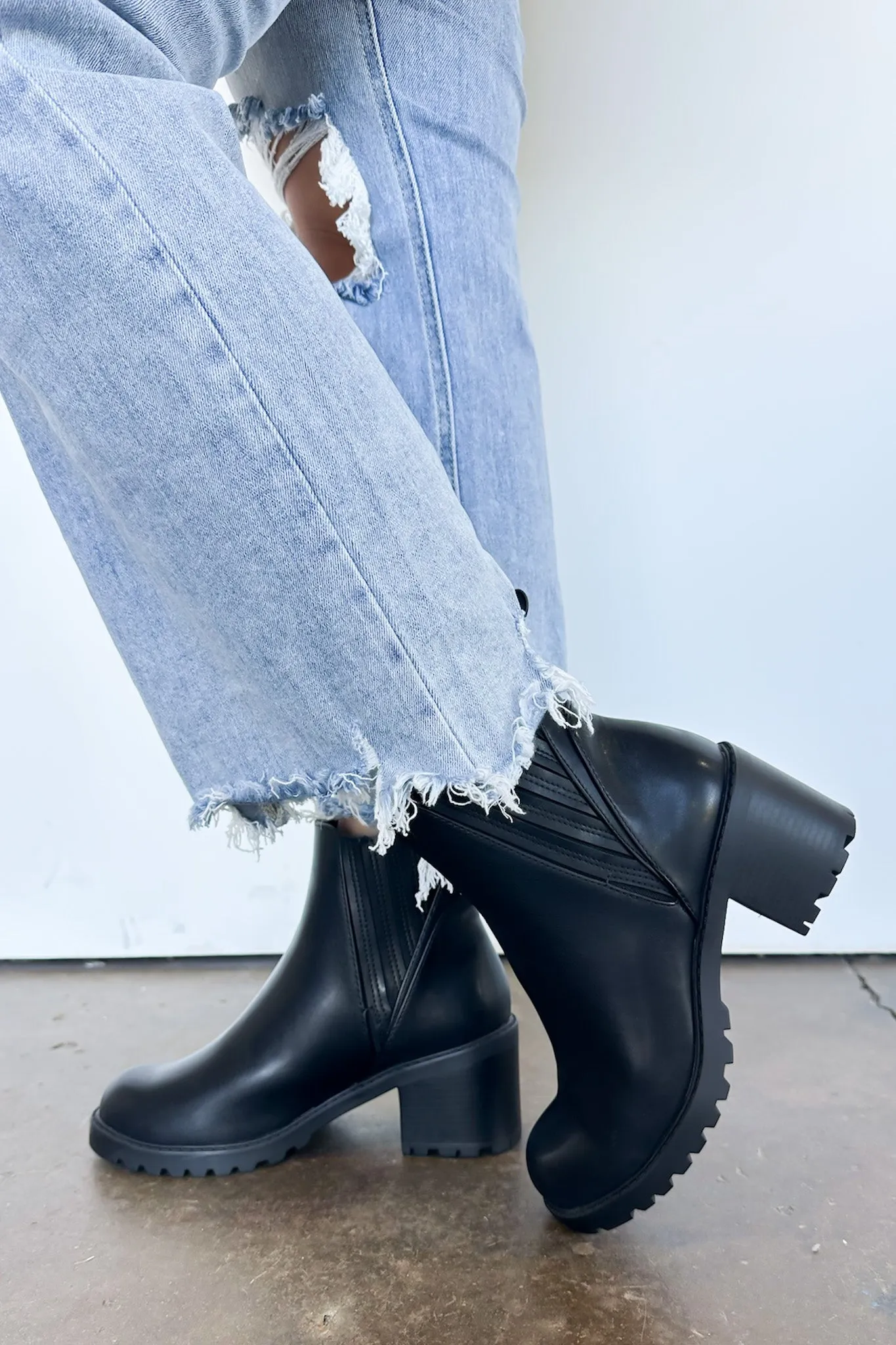 Sayler Faux Leather Platform Chelsea Boots