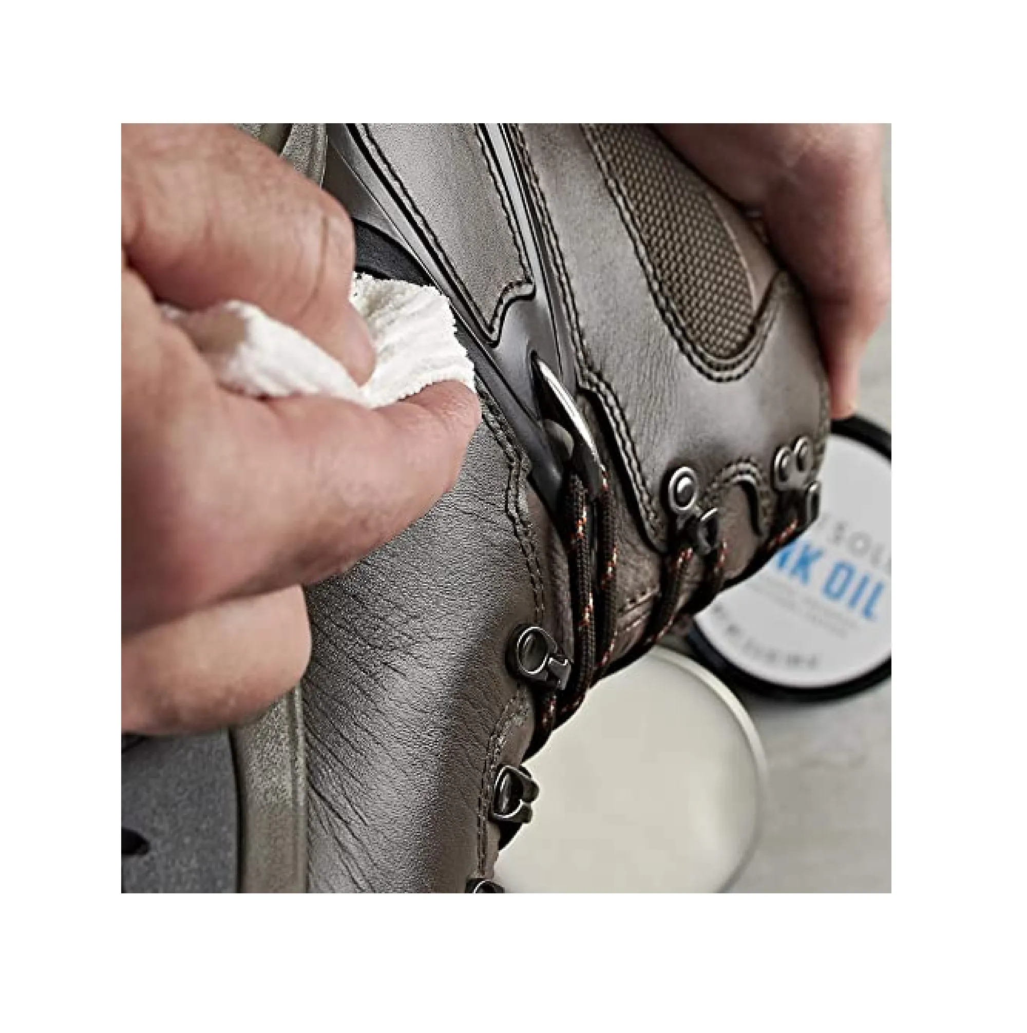 Sof Sole Mink Oil for Conditioning and Waterproofing Leather