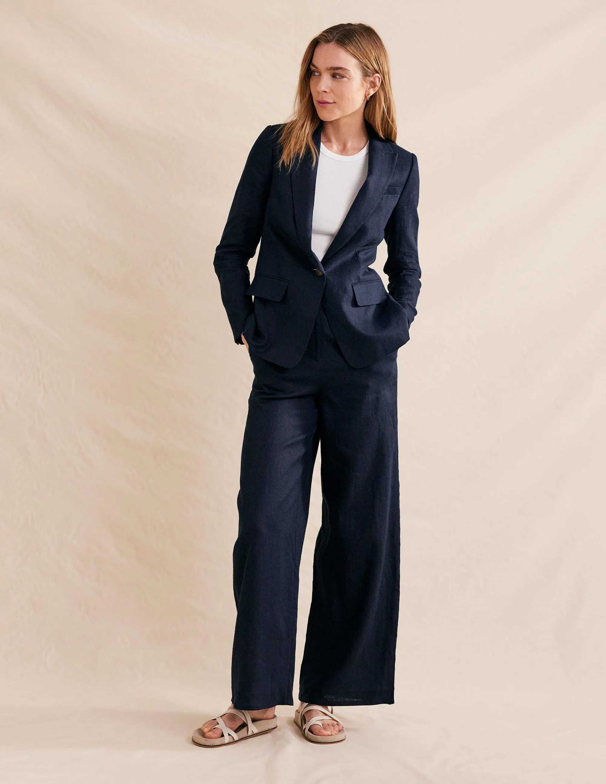The Cambridge Linen Blazer-Navy