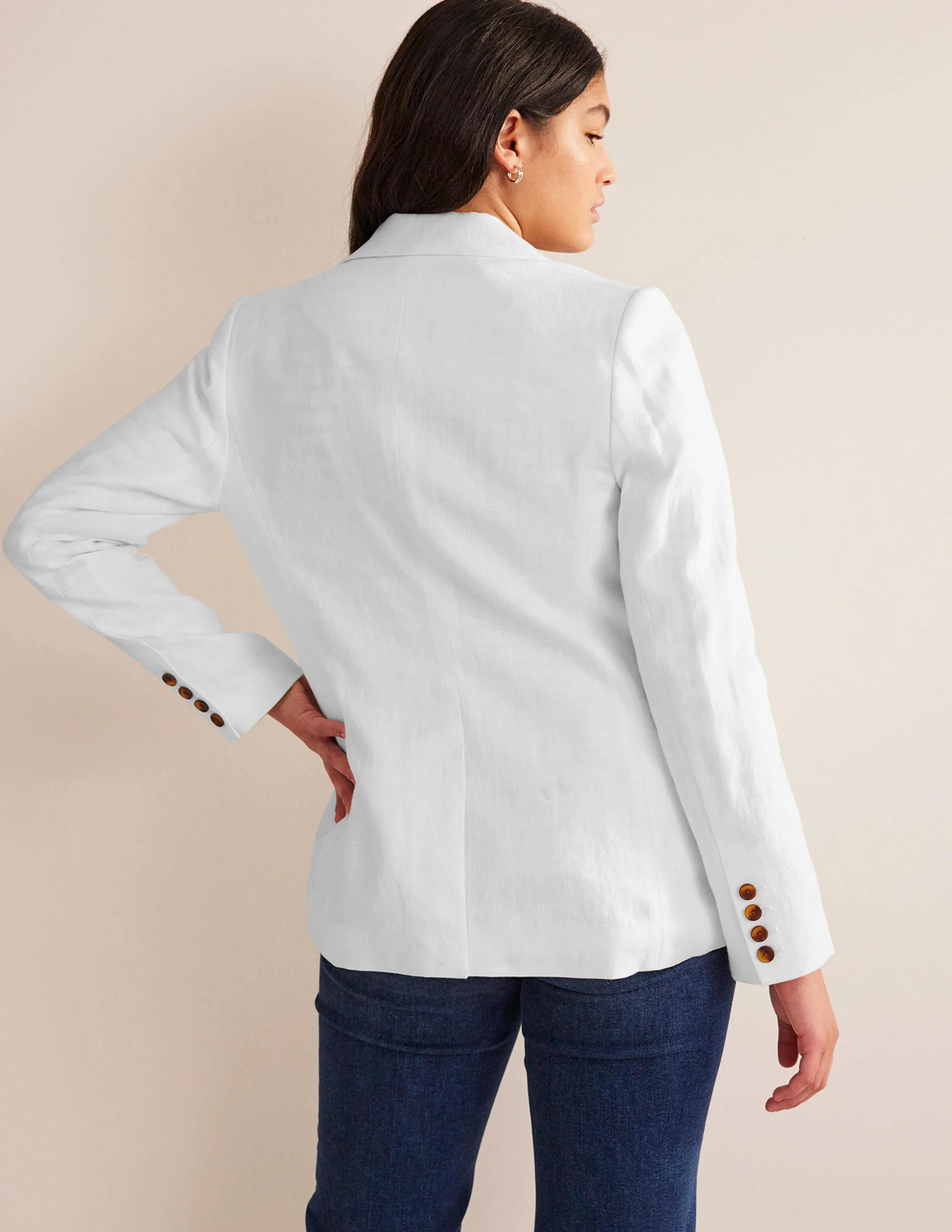 The Cambridge Linen Blazer-White