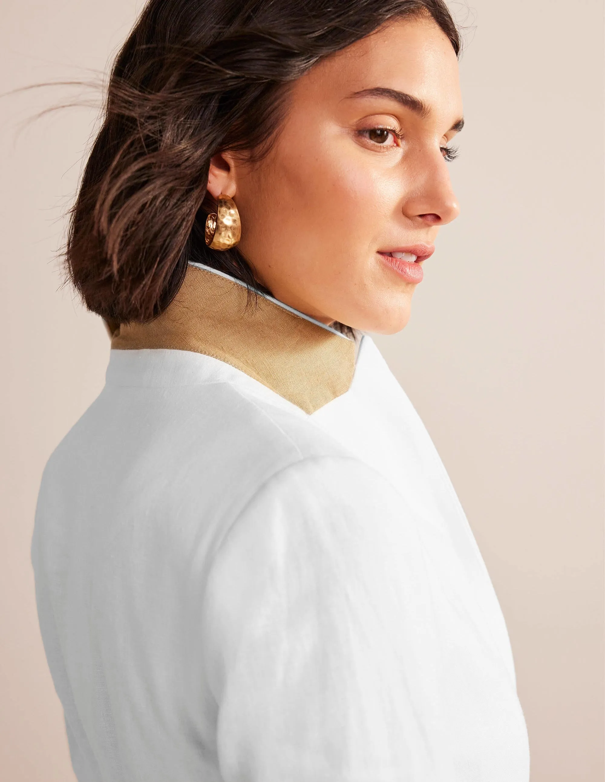 The Cambridge Linen Blazer-White