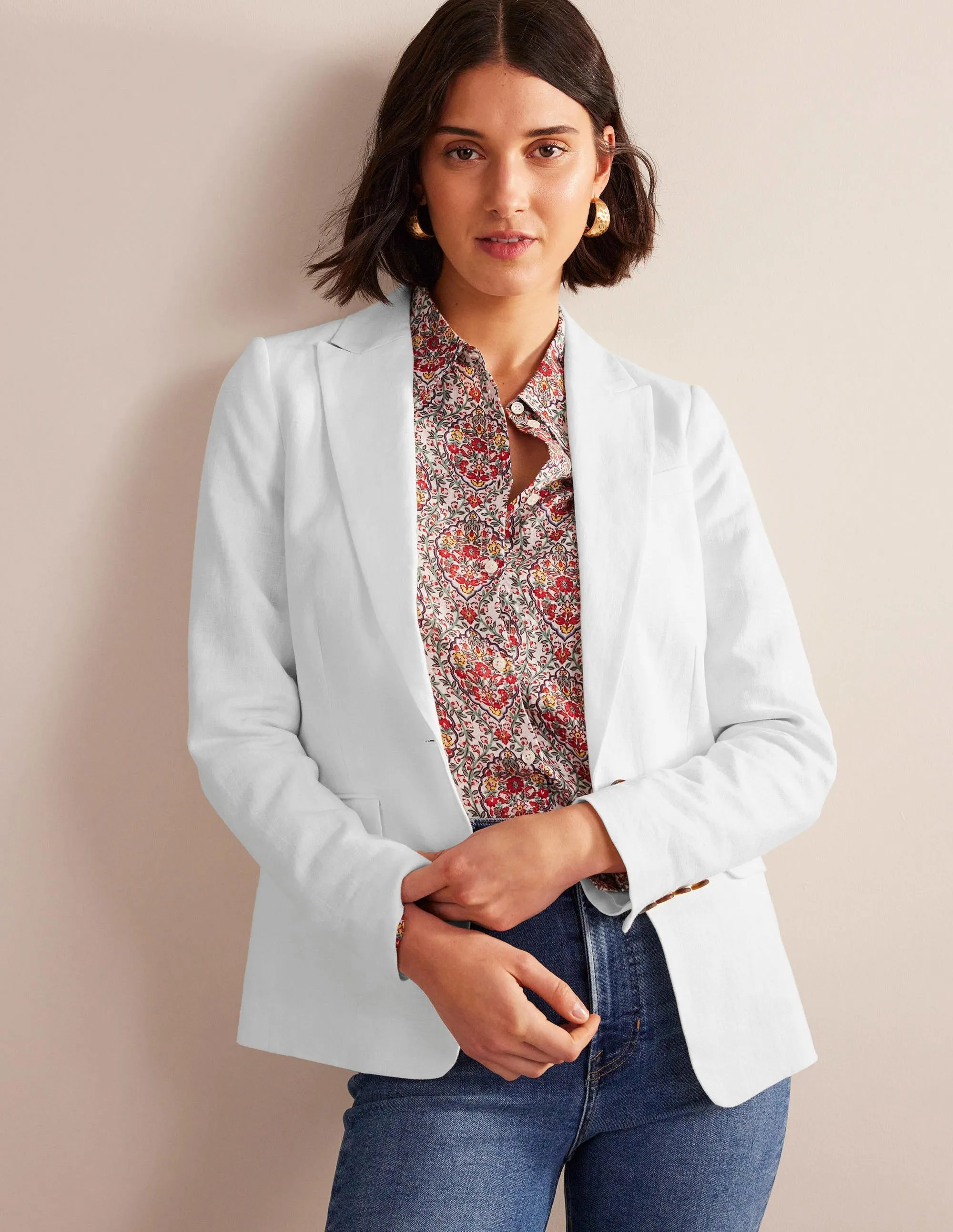The Cambridge Linen Blazer-White